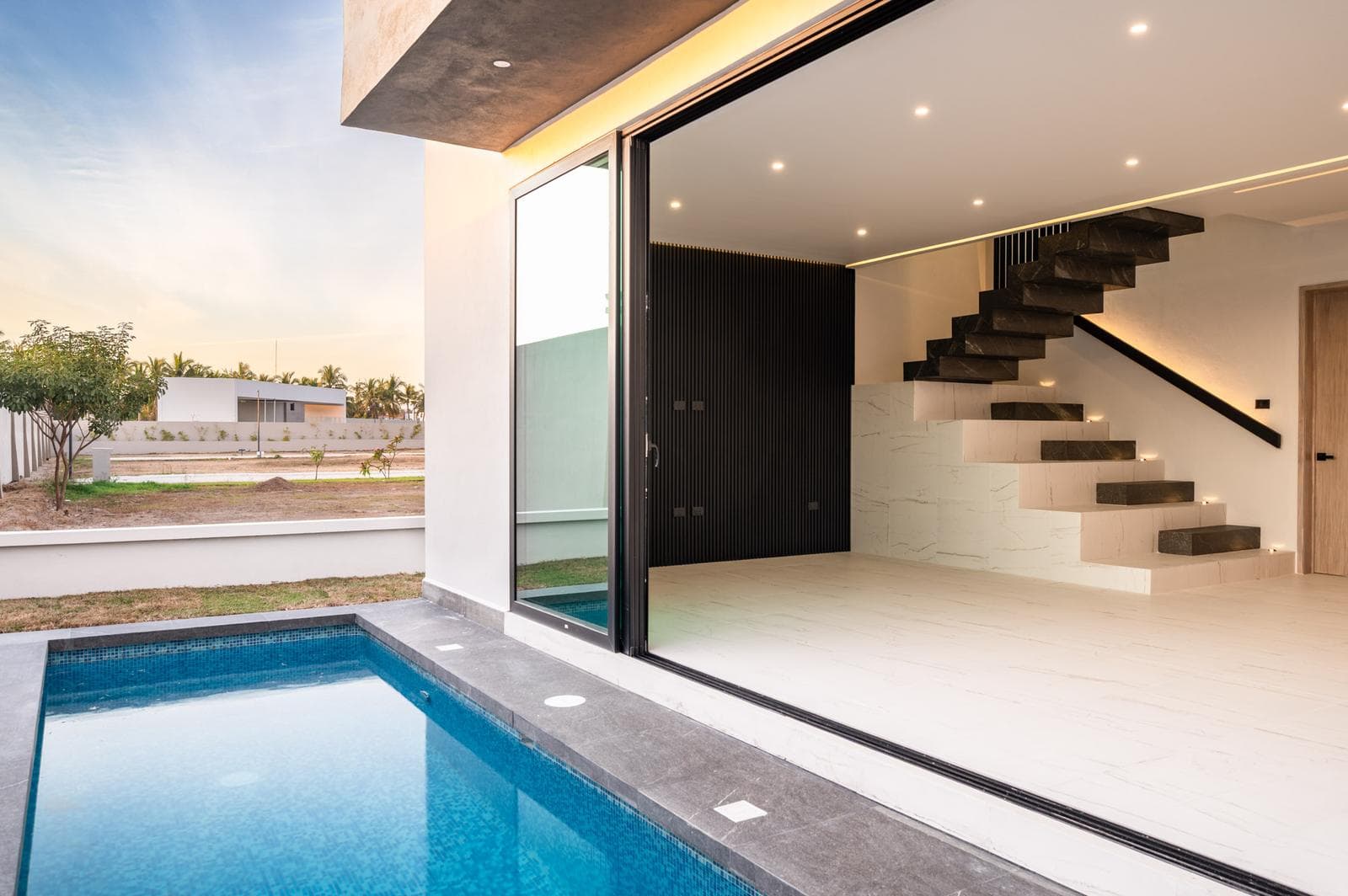 Casa en renta en Karakal Nuevo Vallarta con alberca | 4 recamaras 1 en planta baja y roof top